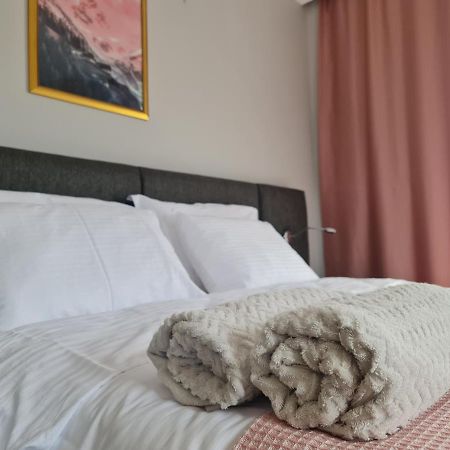 Arnavutkoy Smart Airport Hostel מראה חיצוני תמונה